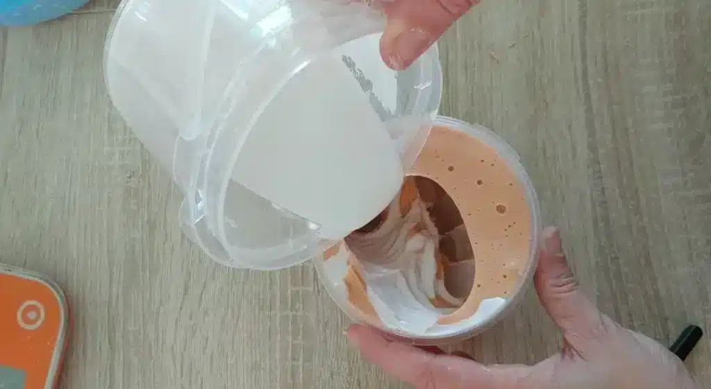 Mélange lait maternel + solution magique + plâtre 